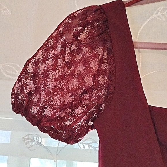 City Triangles Jr. Girl Mini Deep Ruby Dress With Short Lace Sleeves, S: 3 NWT - Picture 12 of 15